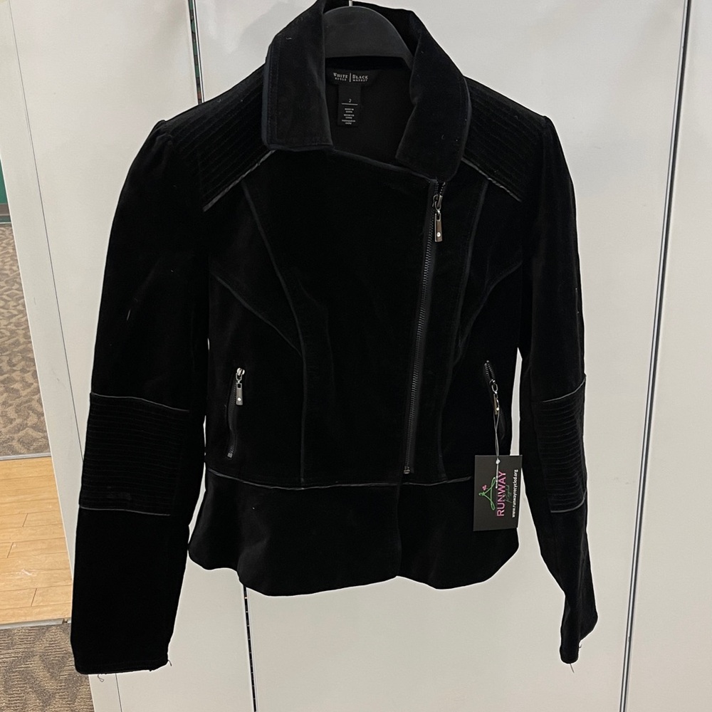 White House Black Market Black Velvet Blazer